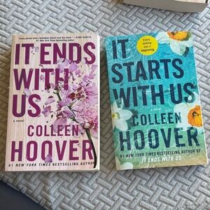 Colleen Hoover Book Set - It Ends With Us & It Starts With Us